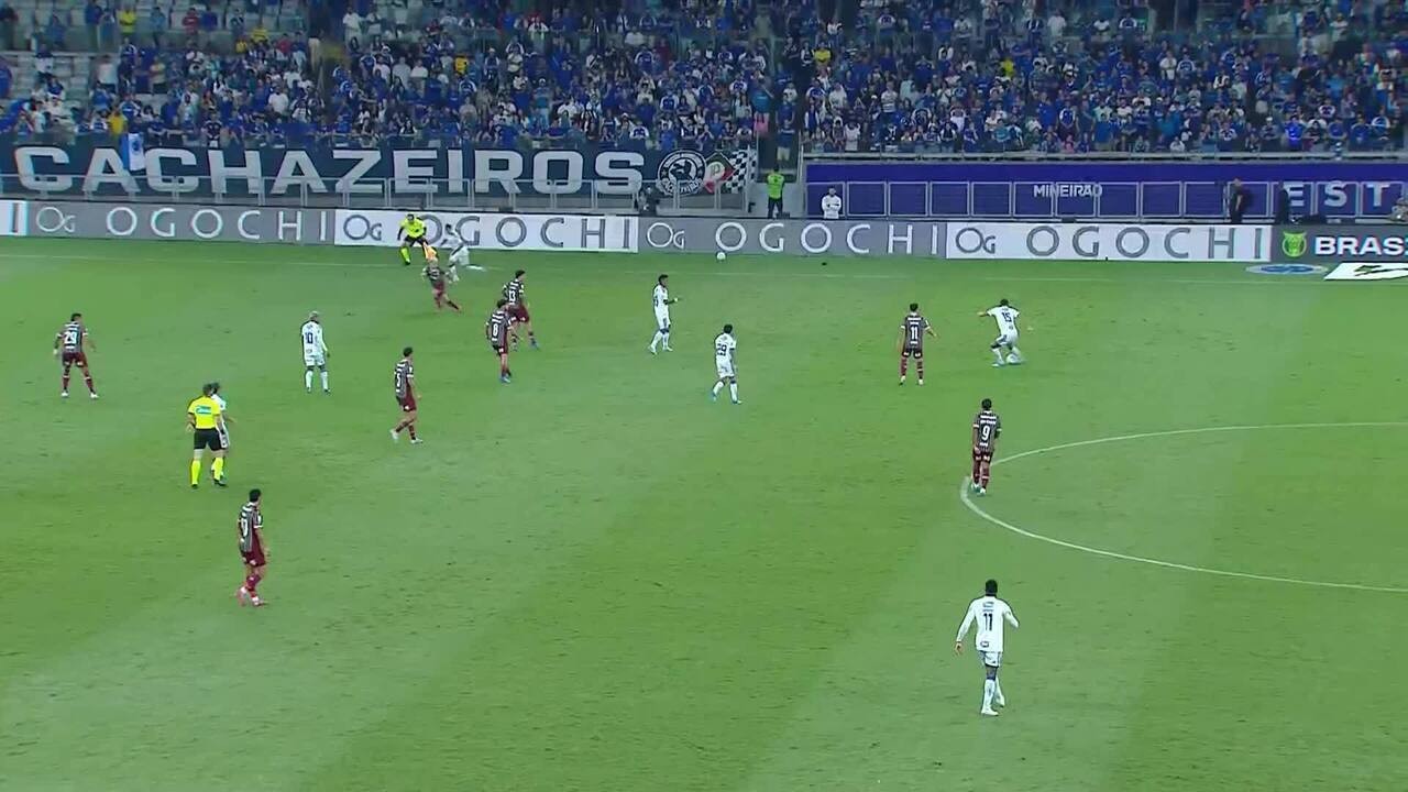 Lelê brilha no Chipre e Fluminense aguarda decisão sobre futuro no Pafos