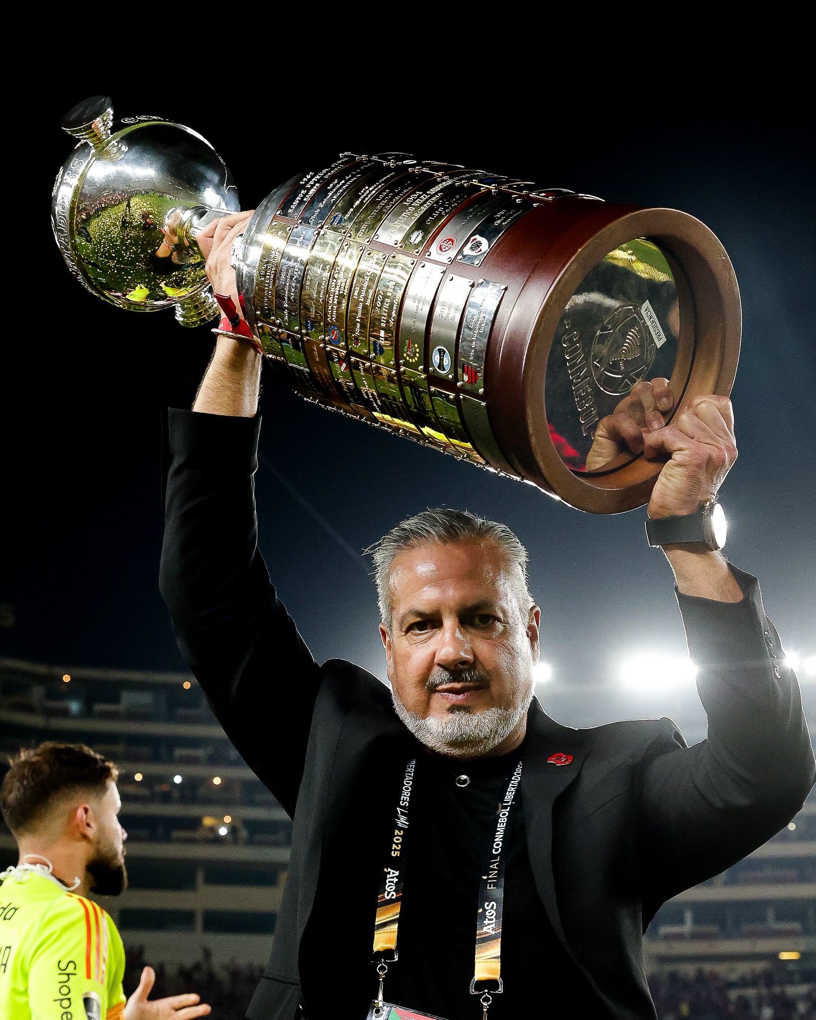 Flamengo redefine estratégia de contratações: a influência do poder financeiro no scouting