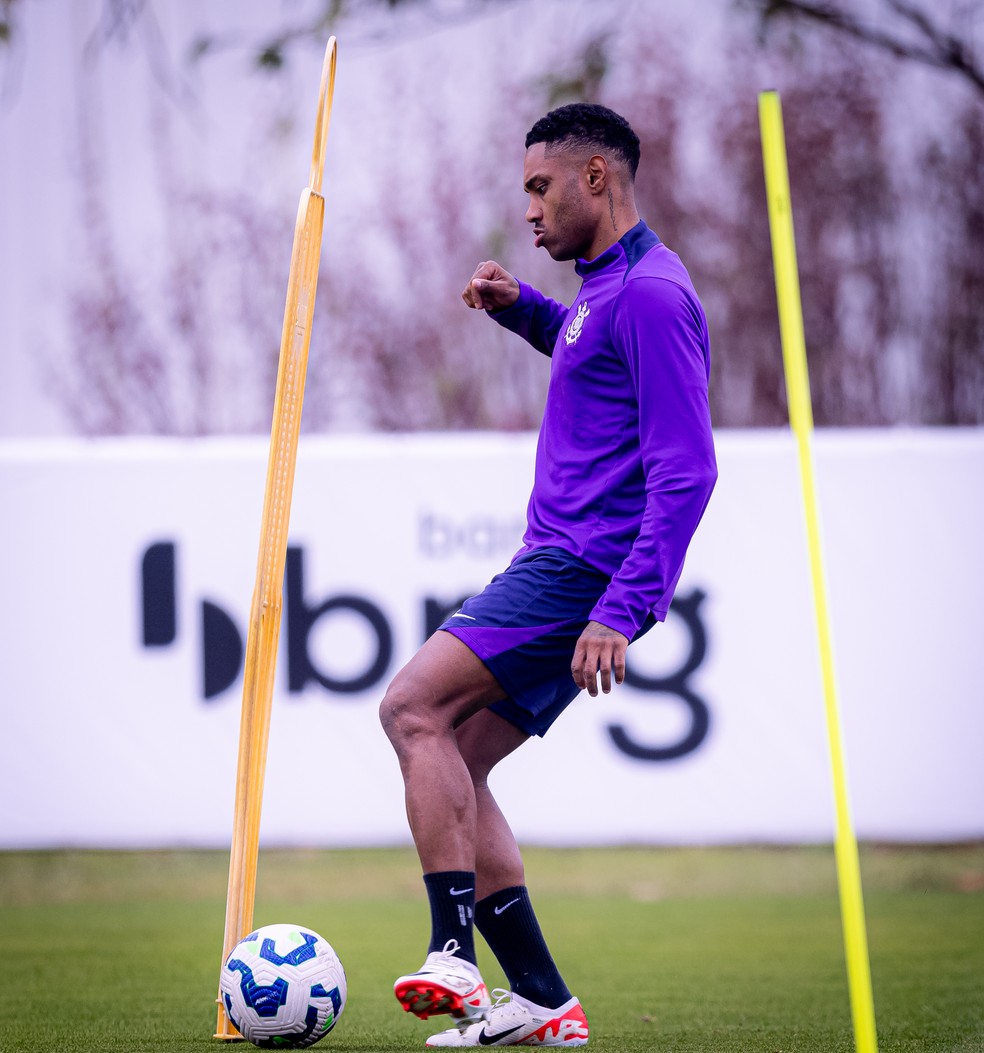 Vitinho em treino do Corinthians  Foto: Rodrigo Coca/Agncia Corinthians