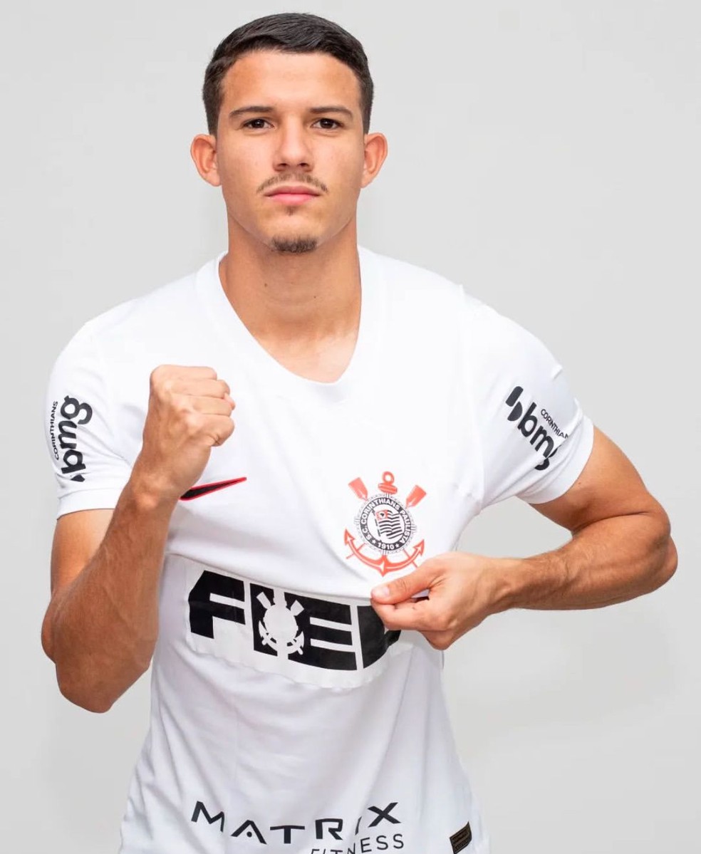 Estevan retorna ao Sousa após passagem pelo Corinthians — Foto: Reprodução / Redes sociais