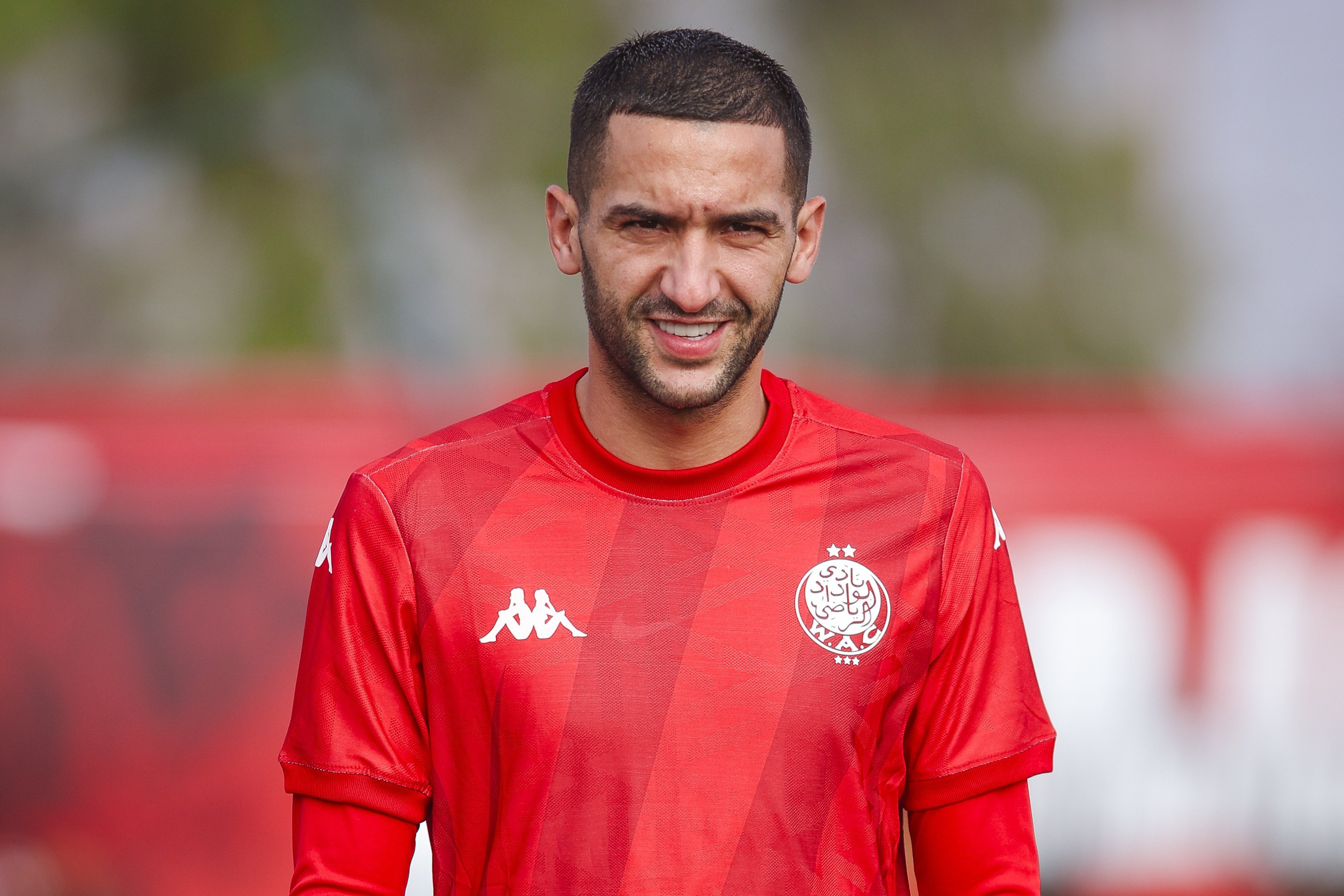 Botafogo tem acordo verbal com Ziyech e aguarda detalhes para fechar contratação