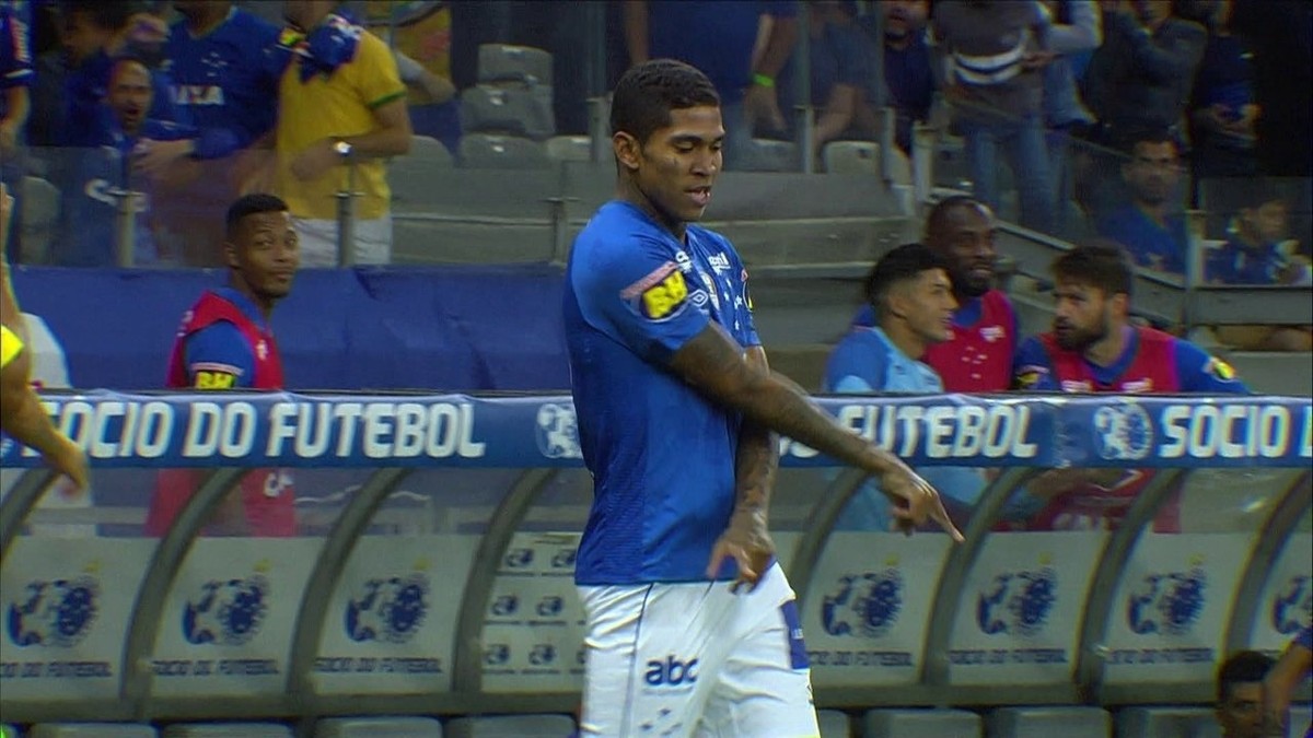 Jornal português coloca o atacante Raniel, do Cruzeiro, "no radar" do Sporting