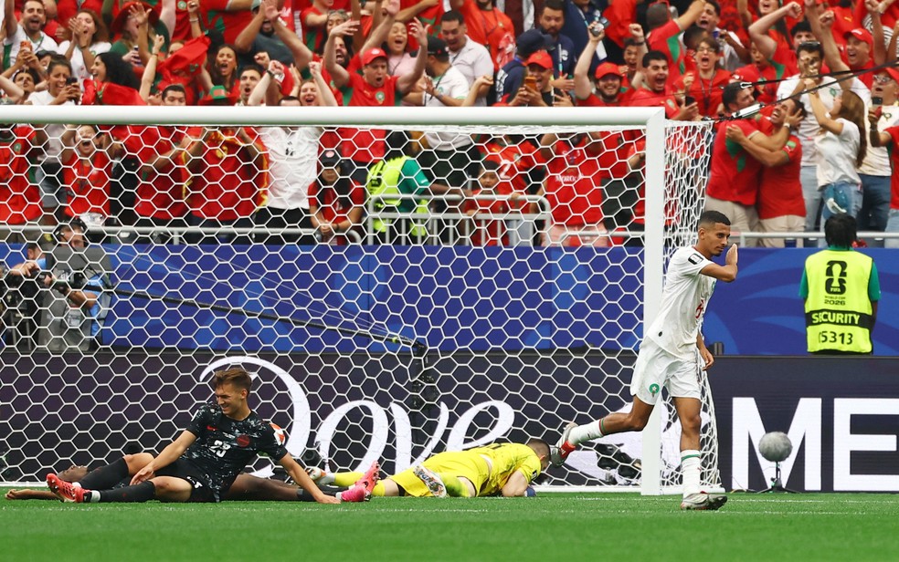 Ounahi comemora gol — Seleção dos melhores