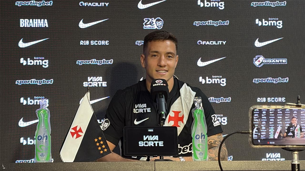 Bruno Duarte é apresentado no Vasco com meta de um gol por partida