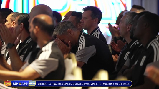 Árbitro da final da Copa, esloveno Slavko Vincic se emociona ao ser escolhido - Programa: Globo Esporte RJ 
