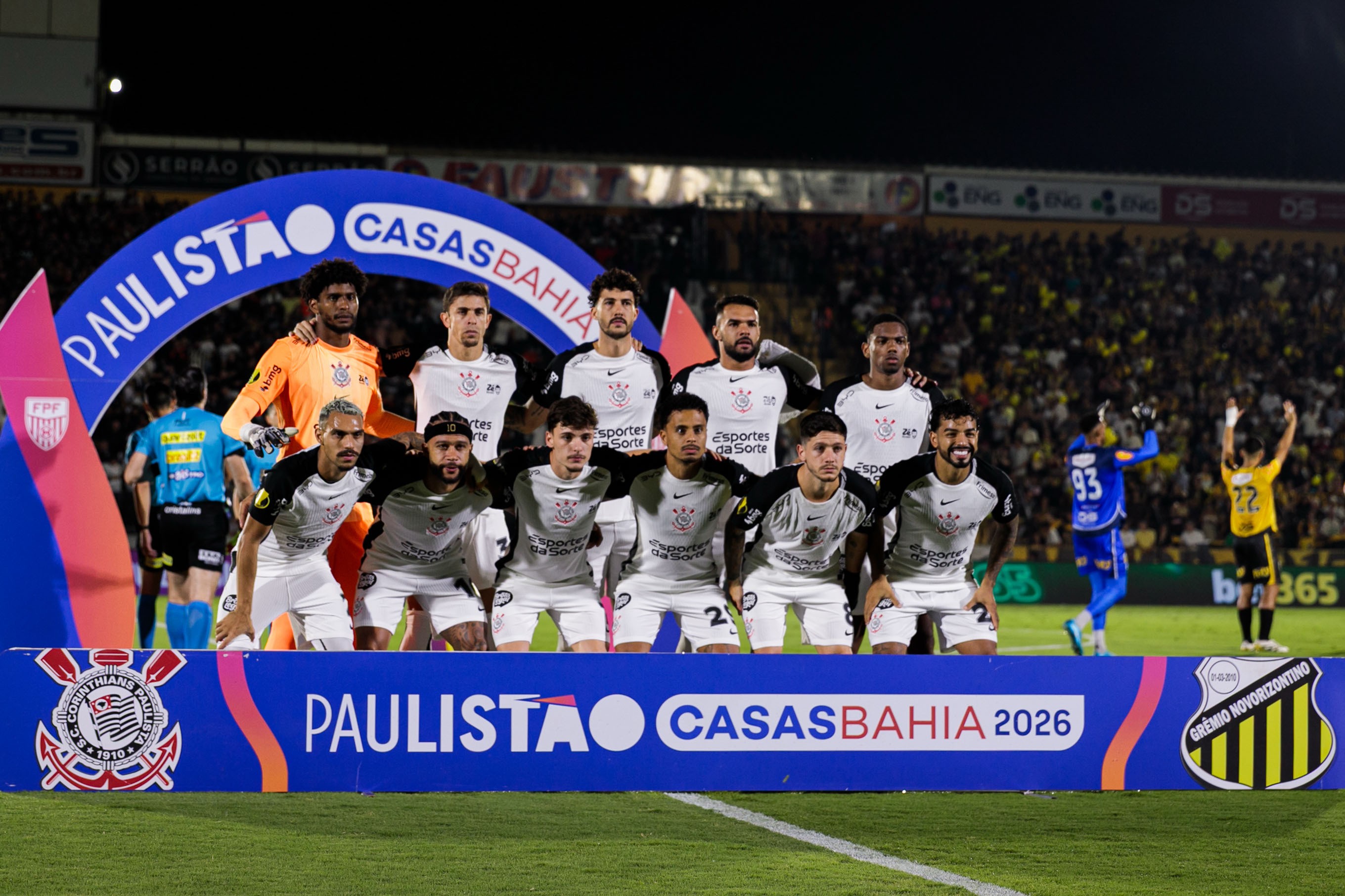 Atuações: Corinthians não funciona com Memphis isolado