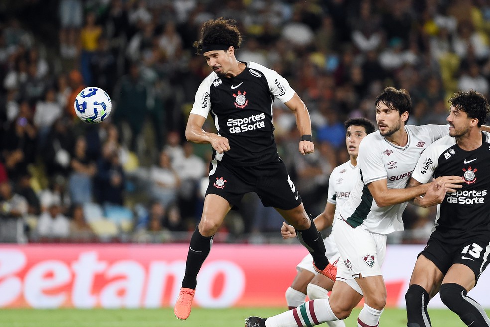 André Ramalho quer Corinthians focado no Brasileirão e fala em brigar no pelotão da frente