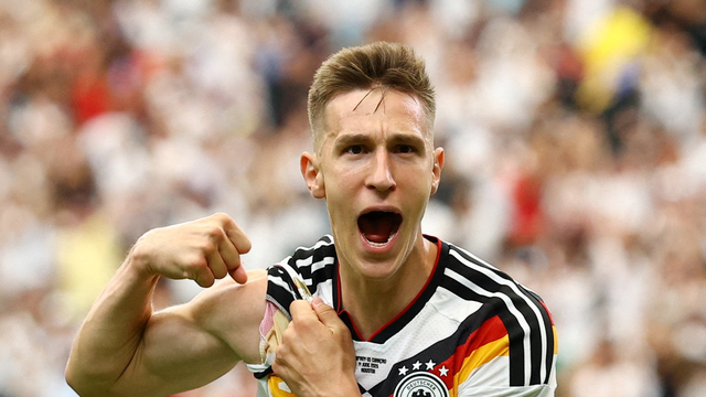 Nico Schlotterbeck comemora gol em Alemanha x Curaçao