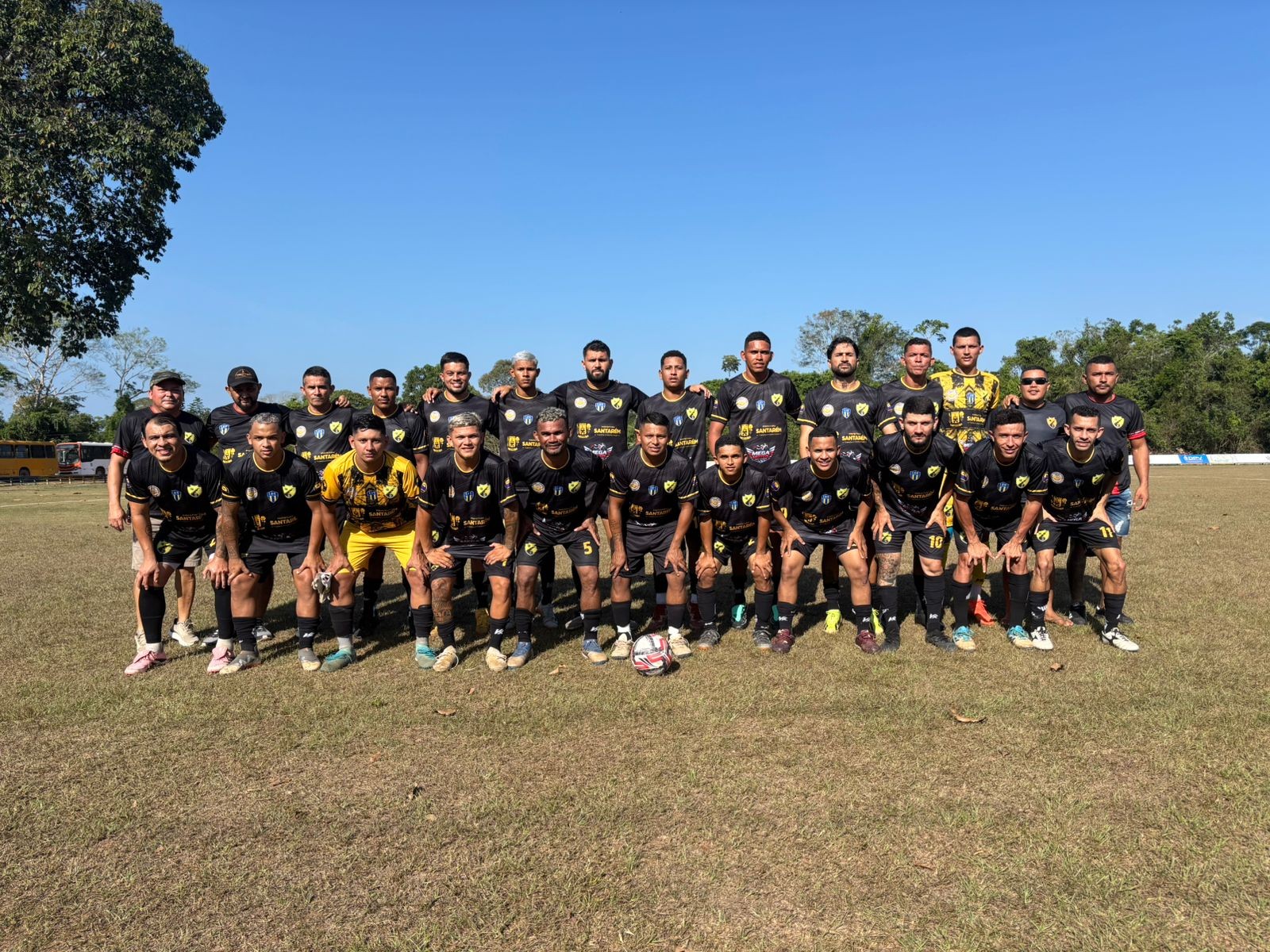 Hat-trick e vice-artilharia: Dayan celebra grande momento e projeta classificação do Diamante Negro