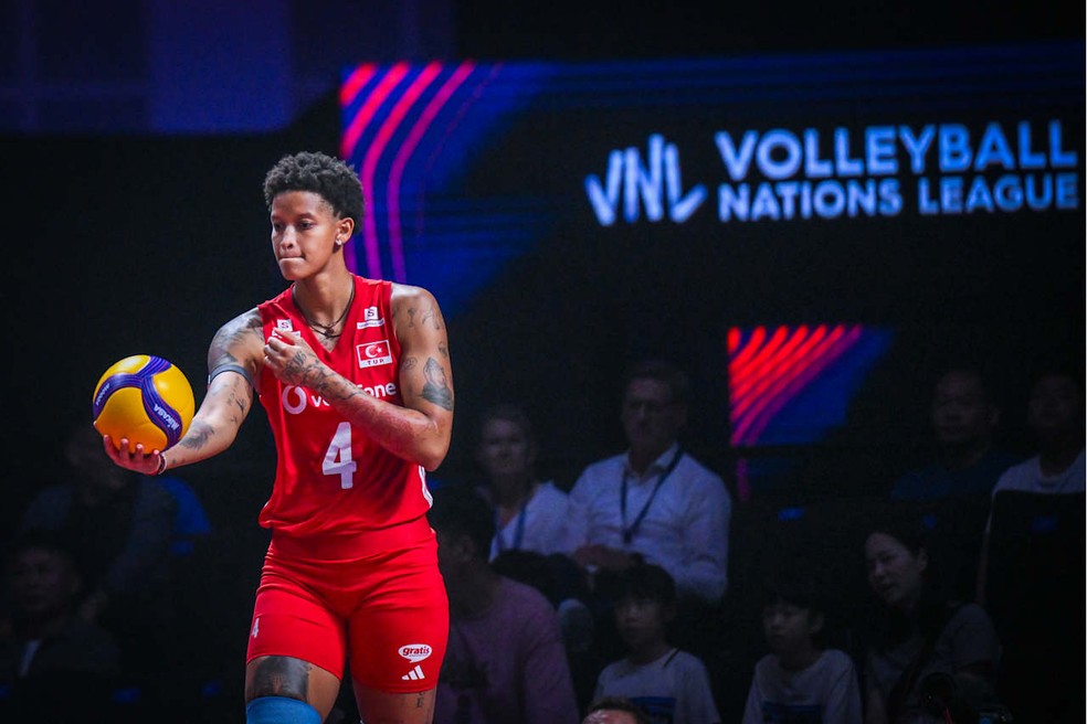 Oposta da Turquia, Vargas é a segunda maior pontuador desta edição da VNL — Foto: FIVB