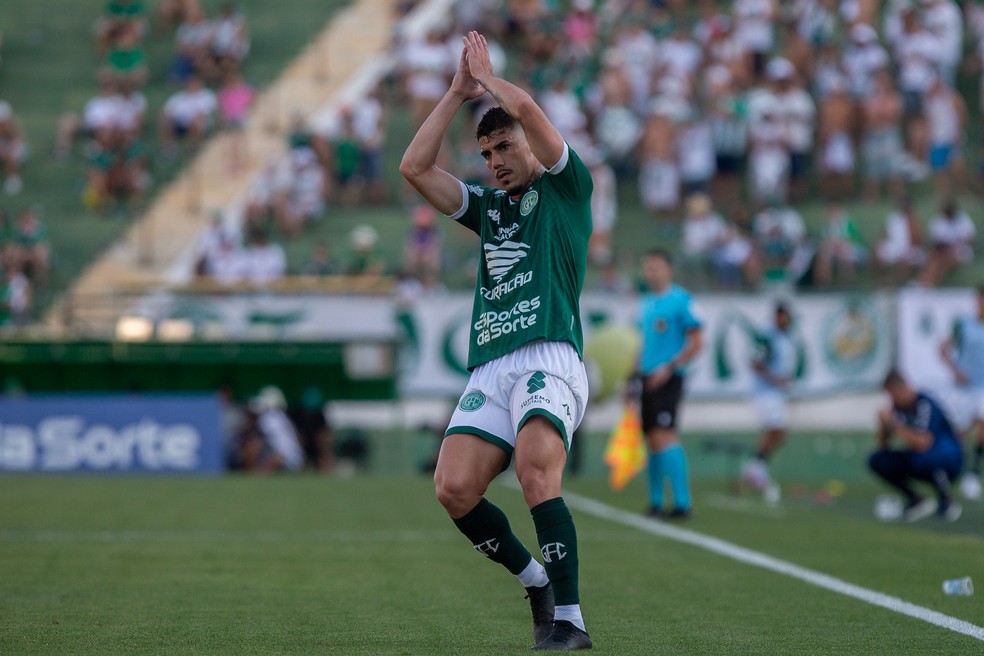 Mayk; lateral do Guarani — Foto: Thomaz Marostegan/Guarani FC