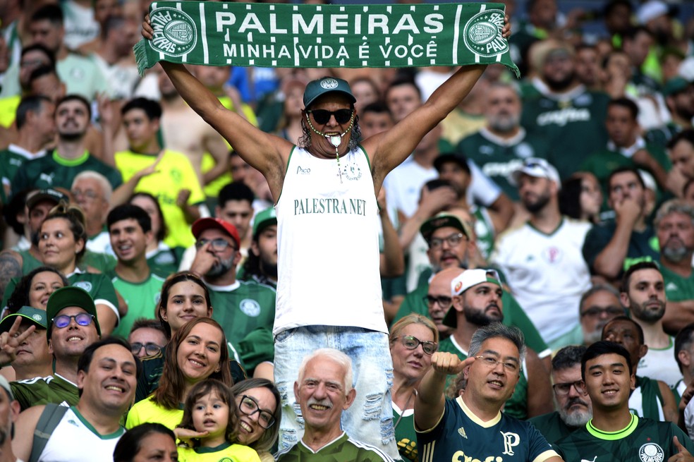 Torcida do Palmeiras em clássico contra o São Paulo — Foto: Marcos Ribolli
