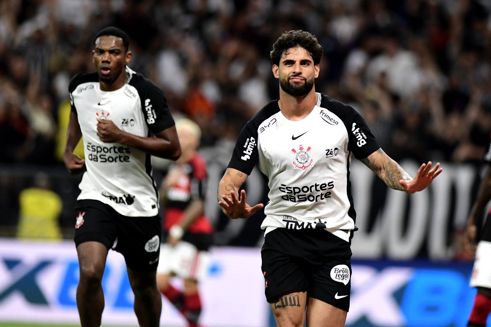 Corinthians sofre com falhas individuais e não sai do empate contra o Flamengo!