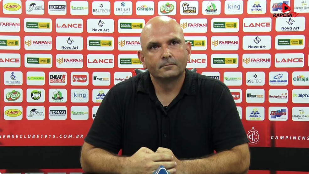 Carlos Leiria, técnico do Campinense Sub-20 — Foto: Raposa TV