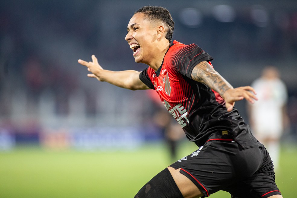 Athletico x Brusque - Copa do Brasil - Ligga Arena - Kauã Moraes — Foto: Luis Garcia/AGIF