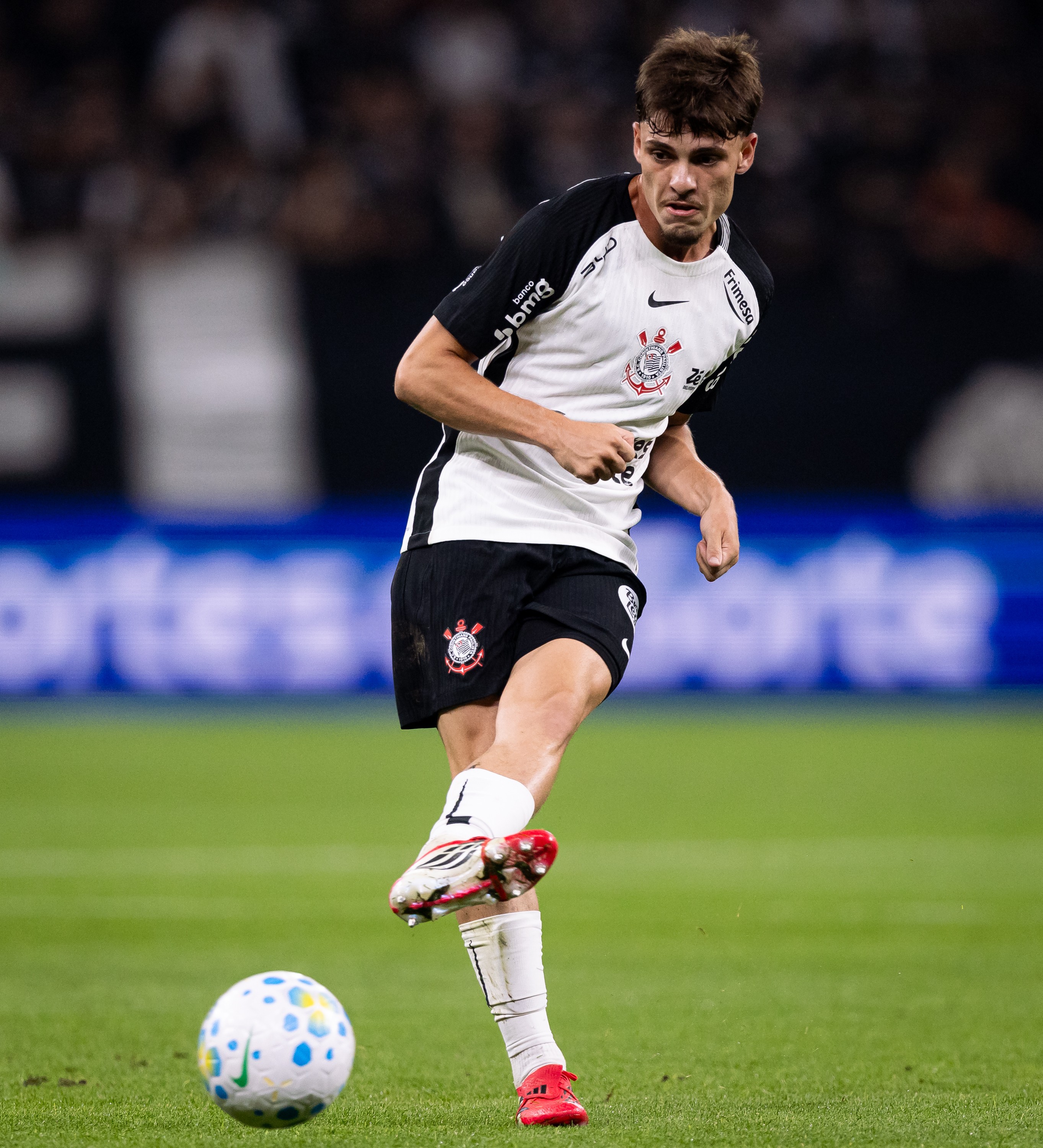 Breno Bidon, do Corinthians, tira cidadania italiana | Ge