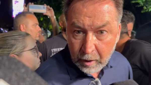 Augusto Melo critica Romeu Tuma e confia em vitória no Conselho do Corinthians.