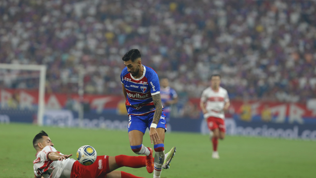 Lucero em Fortaleza x CRB