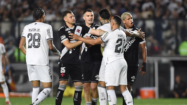 Vasco x Botafogo em São Januário