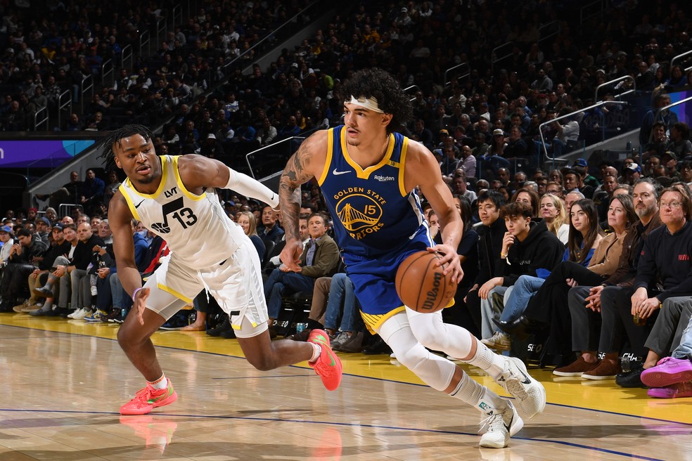 Gui Santos contra o Utah Jazz na NBA — Foto: Noah Graham/NBAE via Getty Images