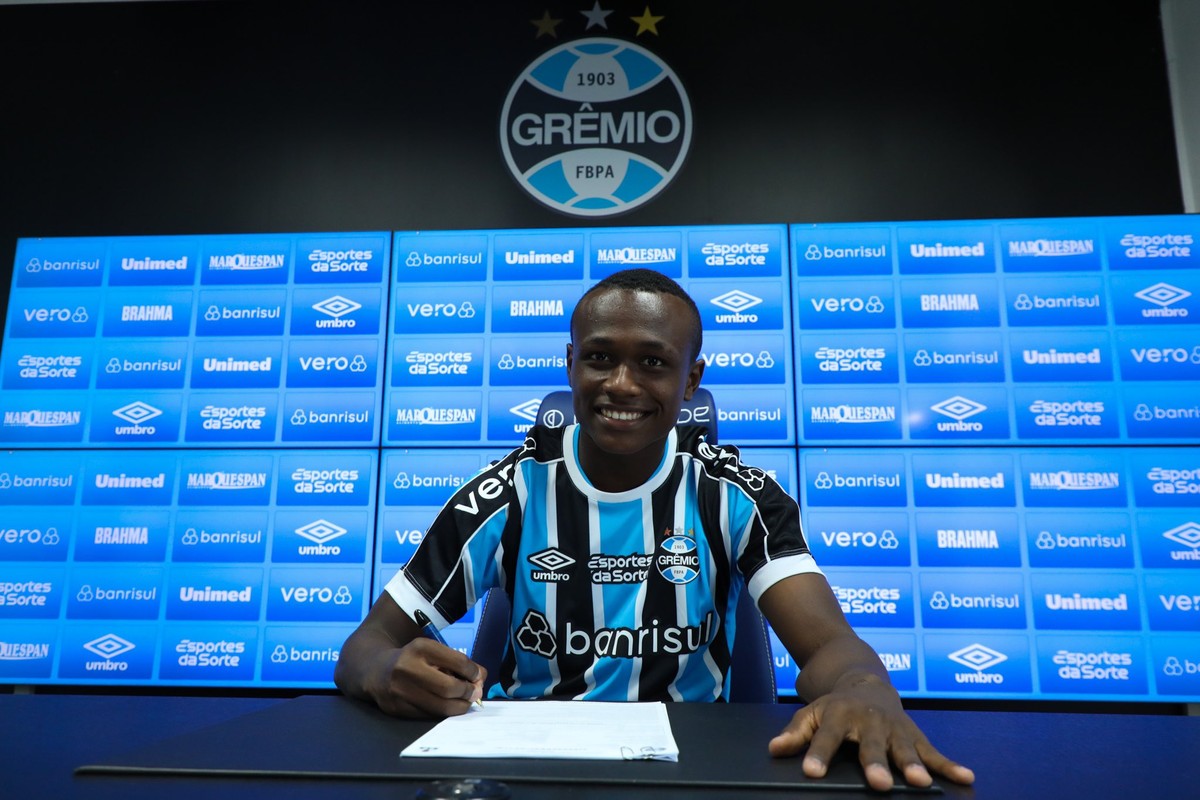 Grêmio renova com o atacante Nathan Fernandes até 2028 (Foto Reprodução/Internet)