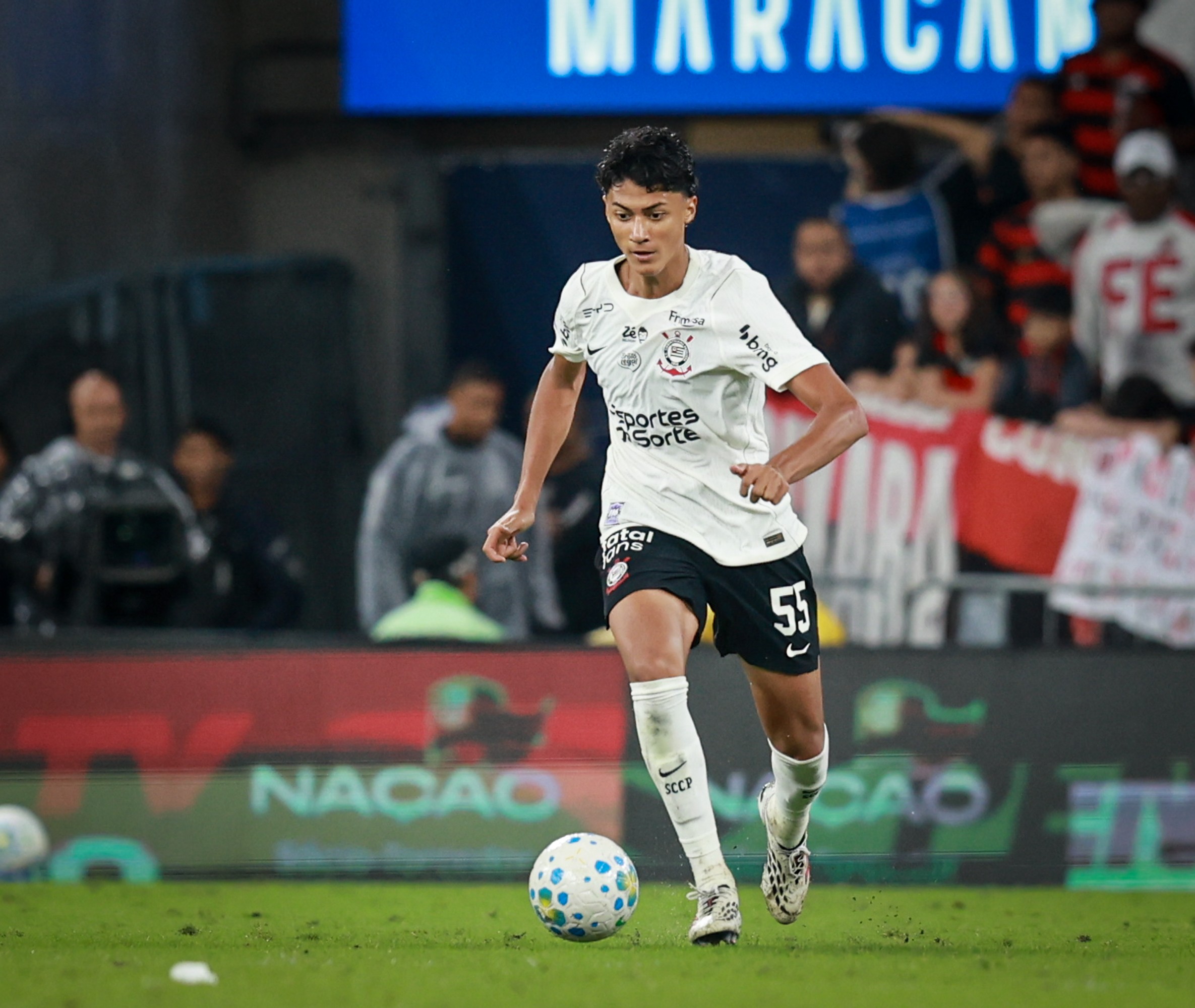 Iago Machado brilha em estreia pelo Corinthians e emociona no Maracanã