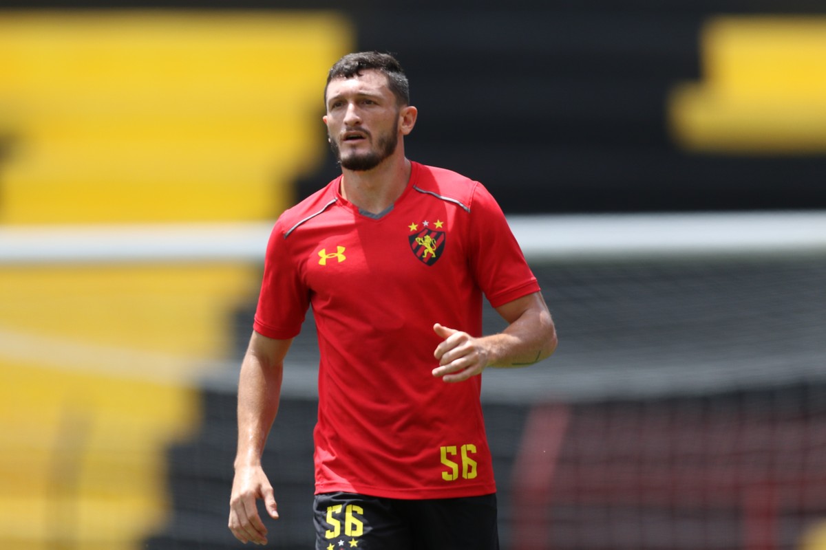 Sander revela drama por ausência do Sport, mas mantém esperança de retorno