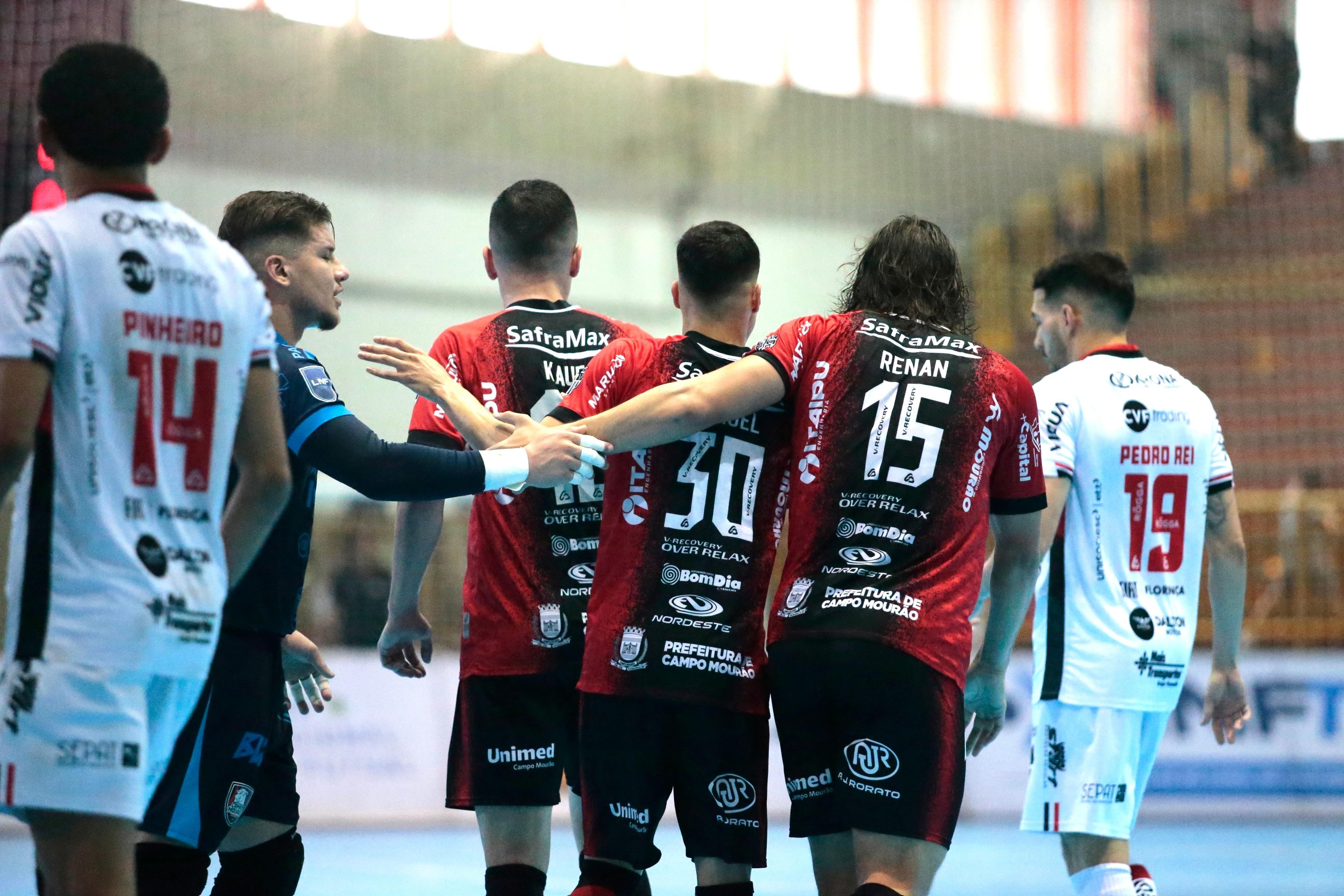 Campo Mourão busca vaga nas semis da LNF e mira novos voos no futsal nacional; veja a evolução