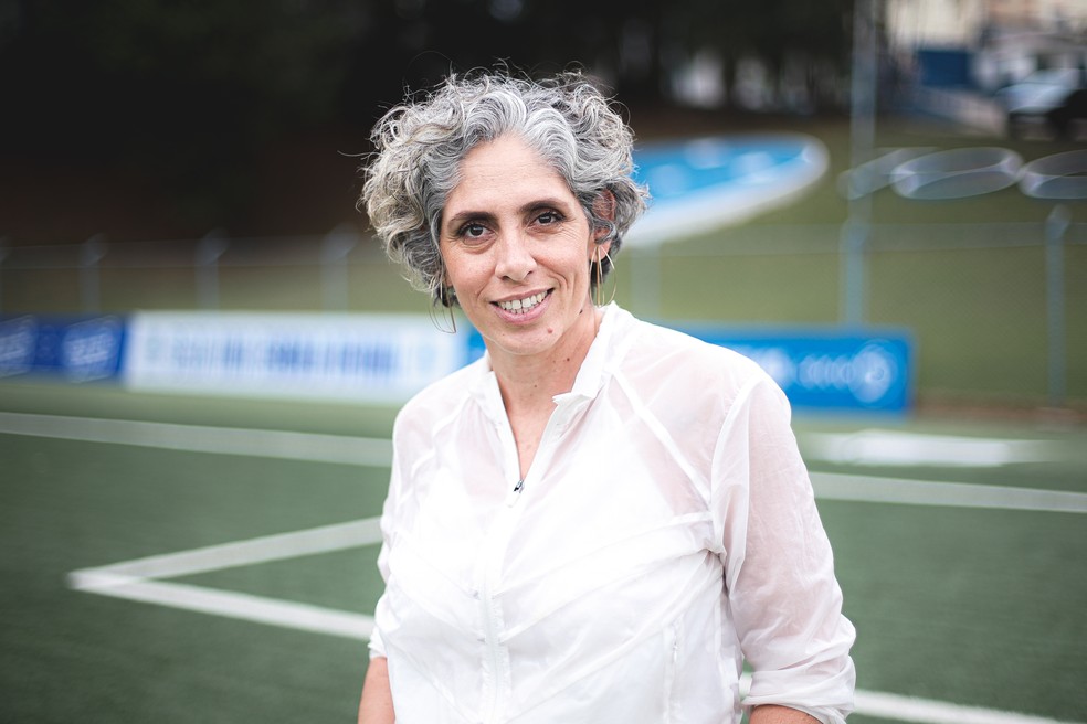 Keyla Monadjemi, coordenadora da categoria de base feminina do Cruzeiro — Foto: Gustavo Martins/ Cruzeiro