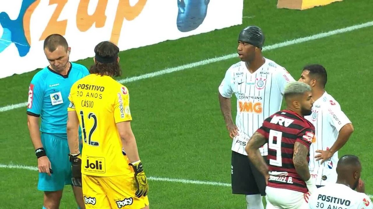 Em baixa no Flamengo, Gabigol vai para seu terceiro jogo seguido na reserva antes da Data Fifa