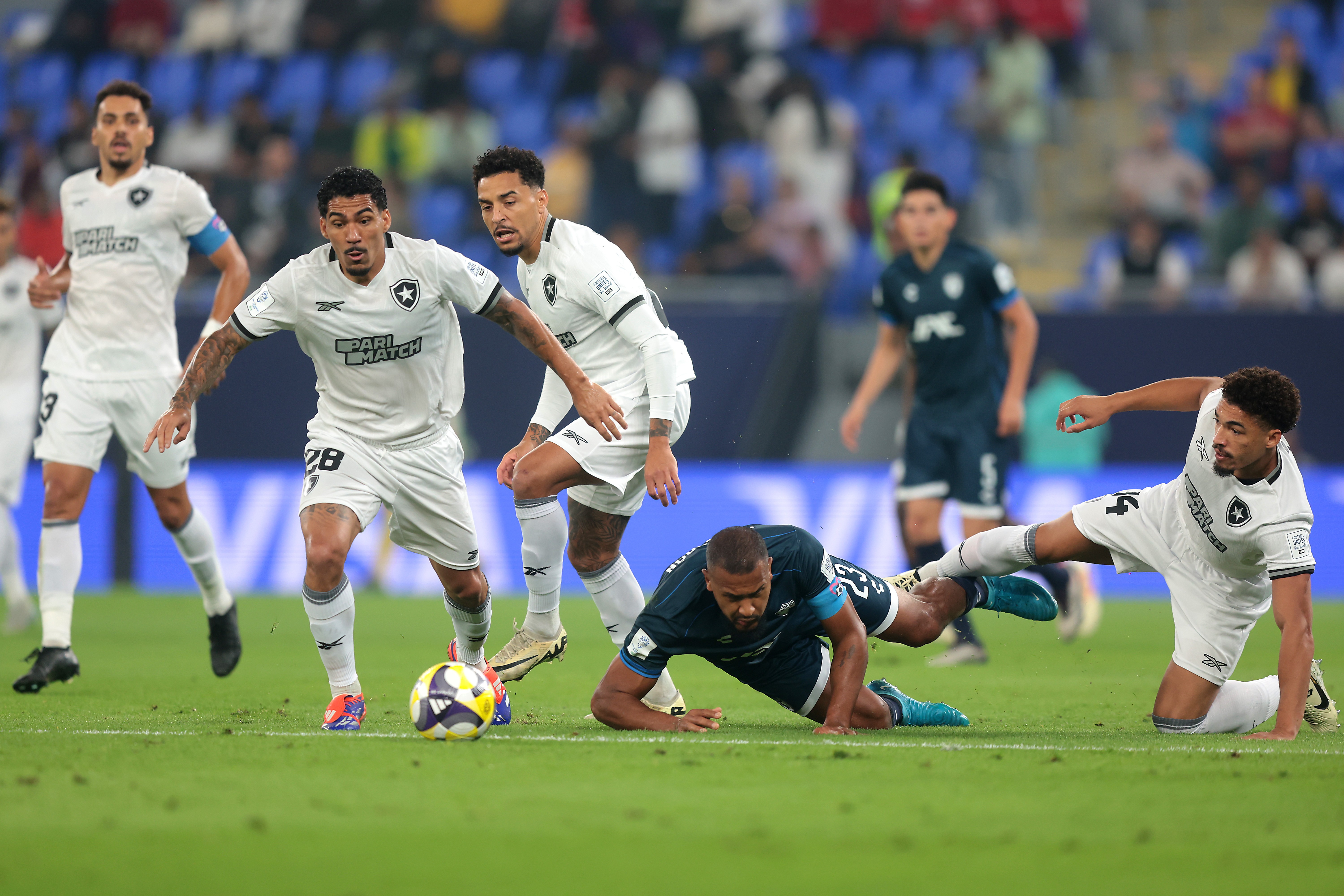 Erros em todos os setores: veja falhas do Botafogo nos gols do Pachuca | Ge