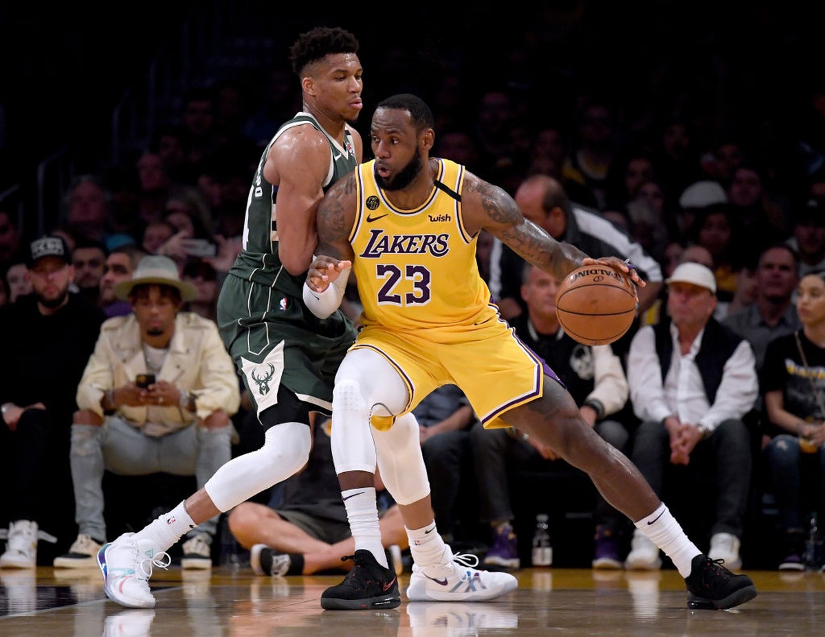 NBA aprova retomada da temporada a partir do final de julho em complexo