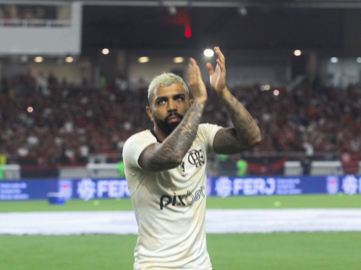 Gabigol volta a marcar de bola rolando pelo Flamengo depois de seis meses