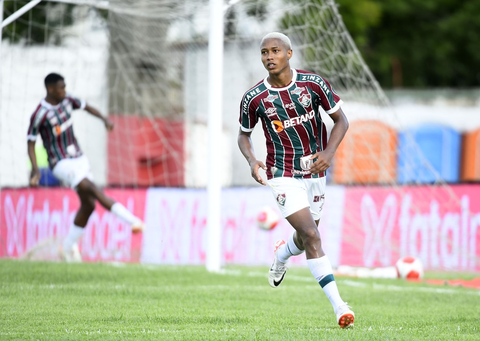 Gol de Isaac, Fluminense x Portuguesa — Foto: André Durão