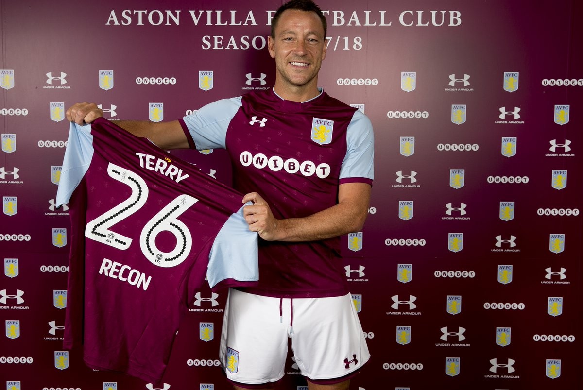 Após duas décadas de Chelsea, Terry é anunciado no Aston Villa 