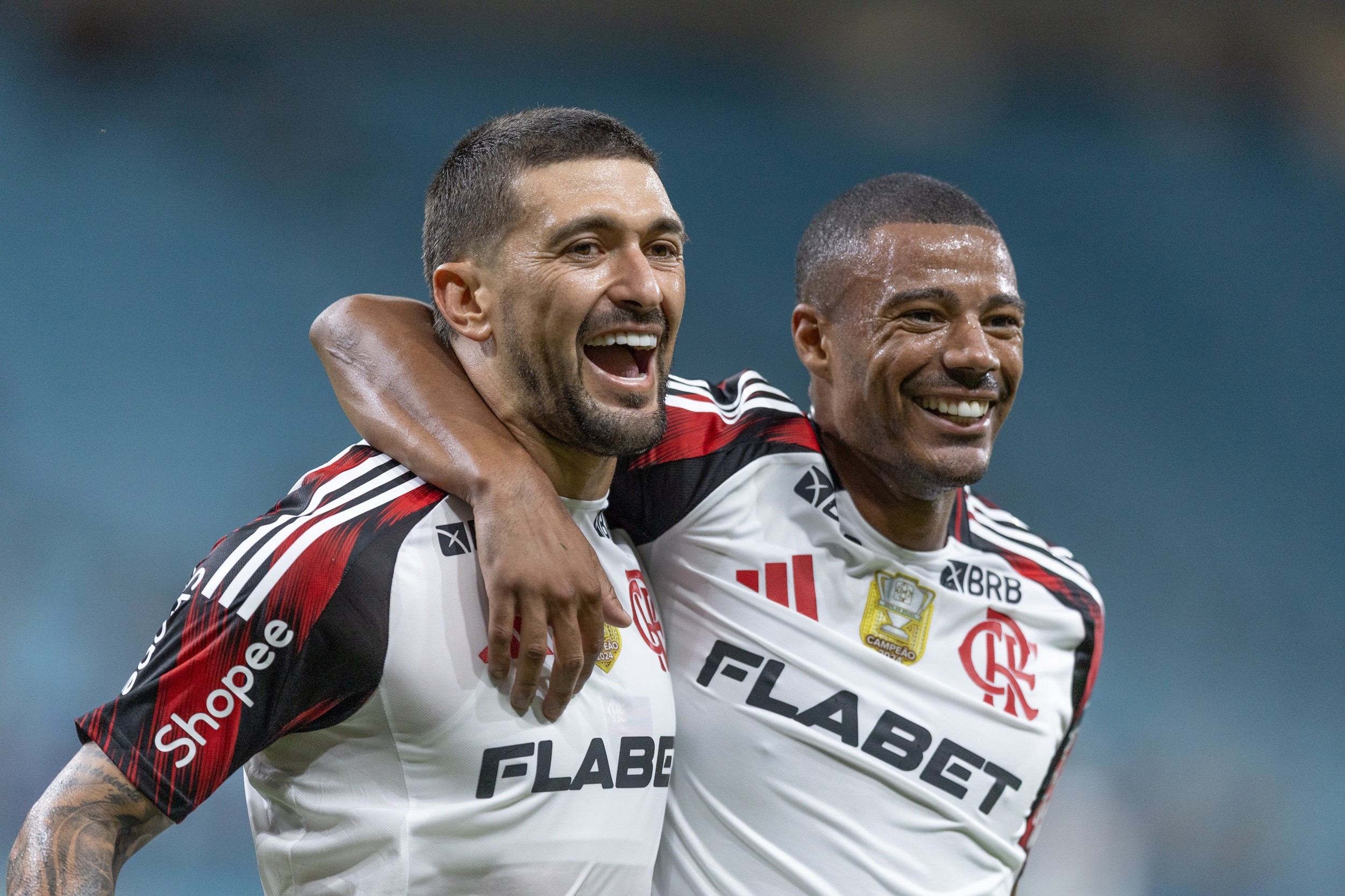 Destaque Flamengo: Arrascaeta, De la Cruz e Léo Ortiz brilham contra o Grêmio