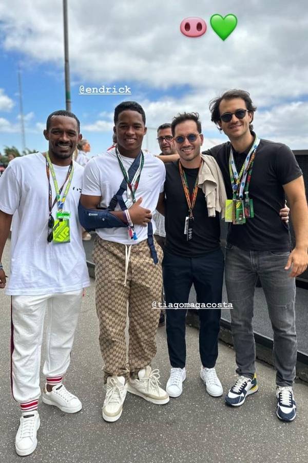 Endrick vai assistir à F1 em Interlagos com braço imobilizado após vitória do Palmeiras