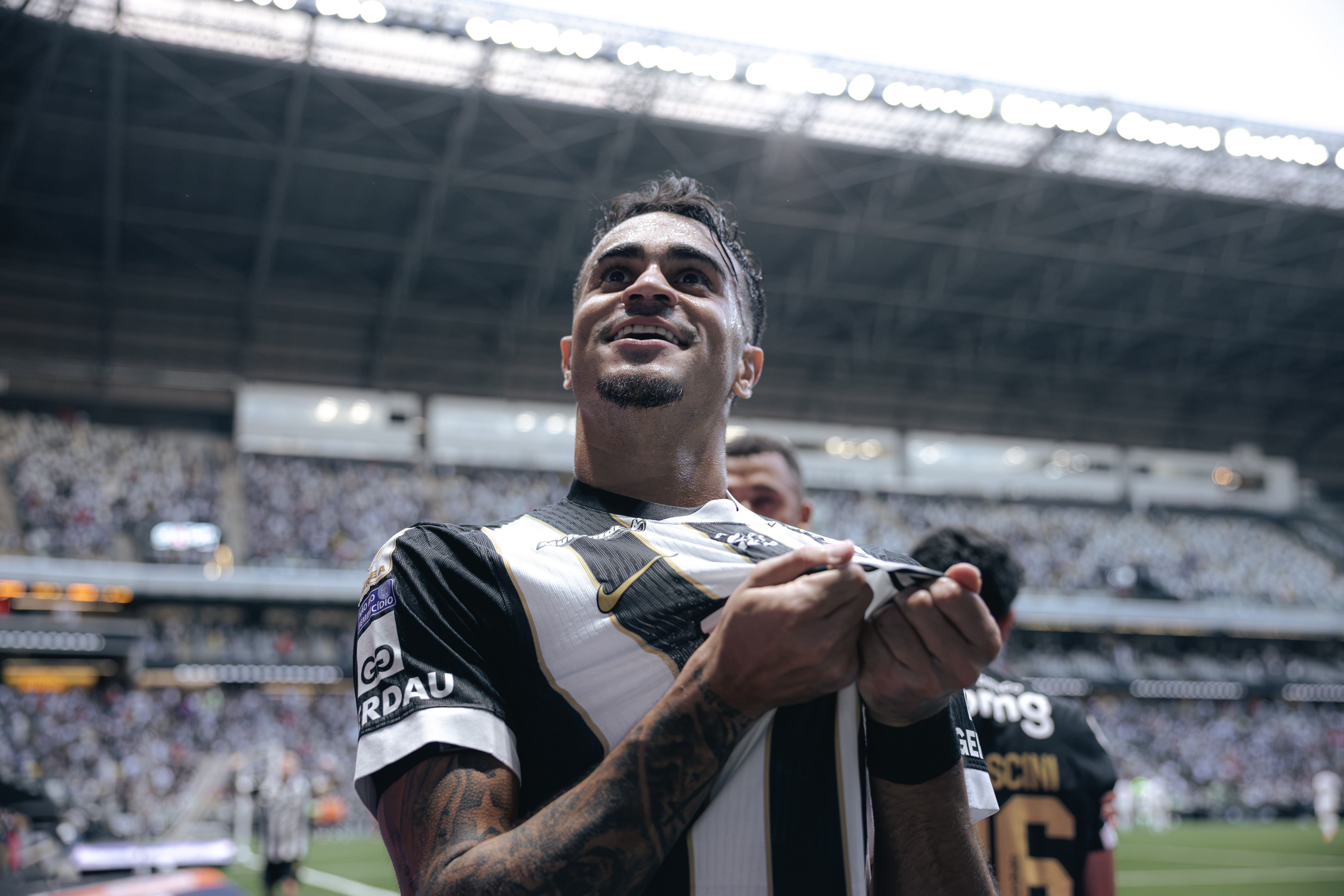 Gols de Reinier no Atlético-MG viralizam com piada 'Florentino Perez não erra'