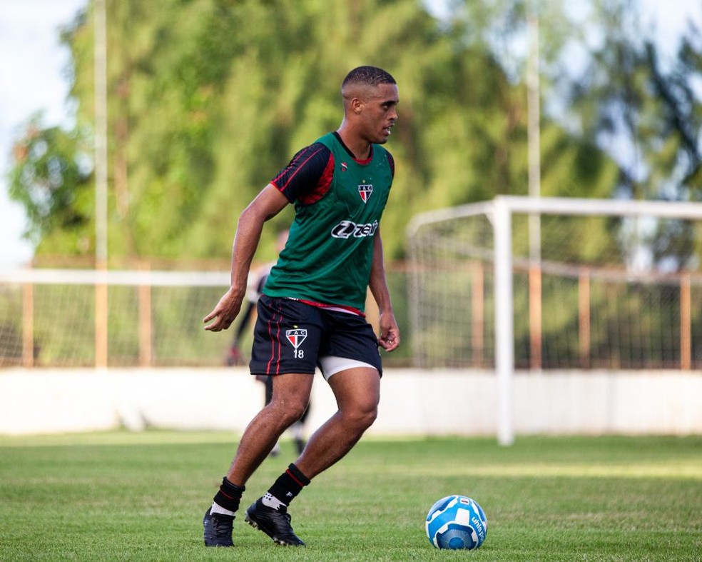 América-RN contrata 2 jogadores vindos do futebol paulista