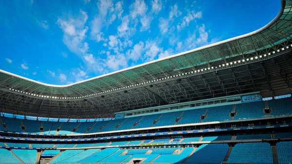 Gramado da Arena pronto para o duelo entre Grêmio e Flamengo