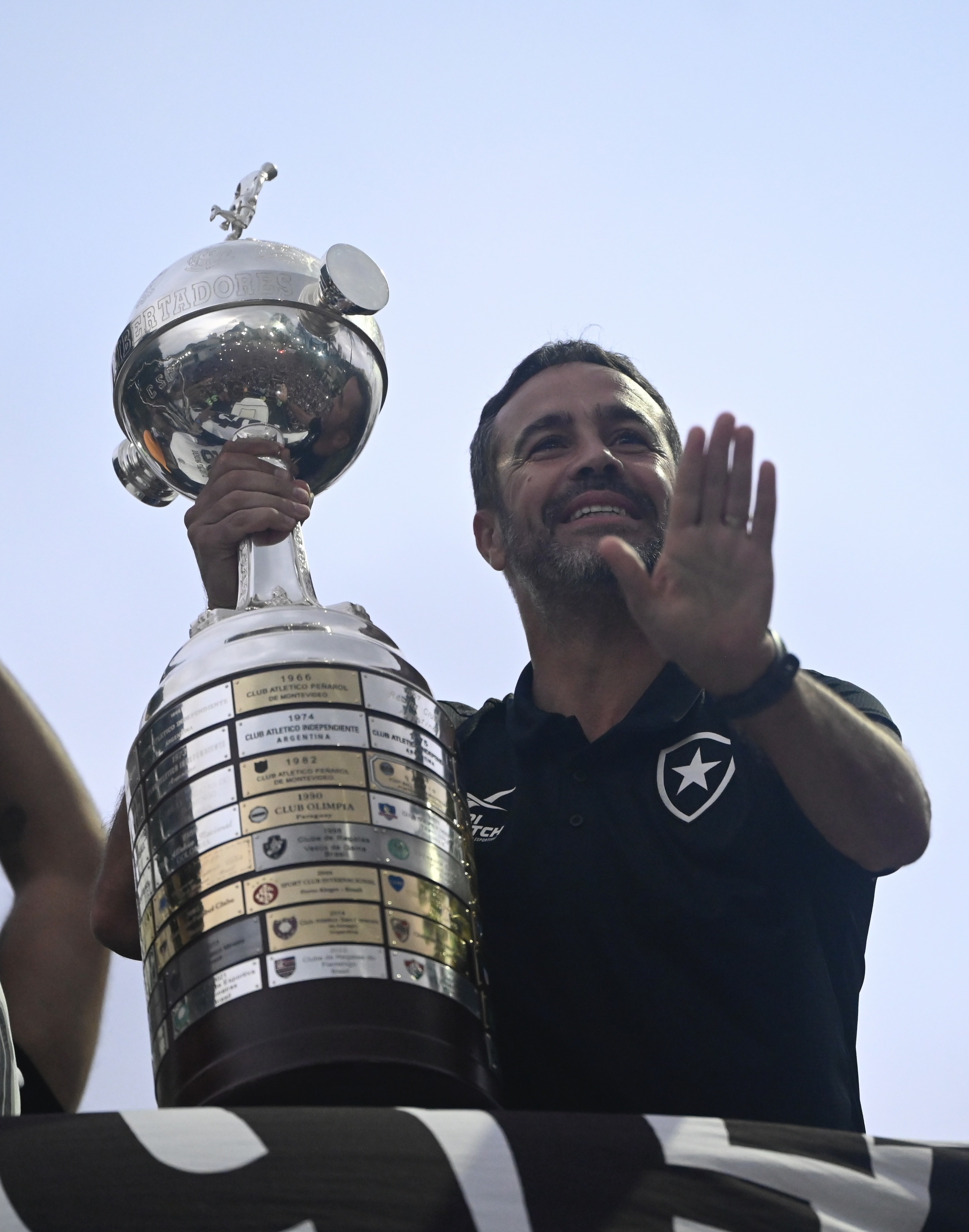 Artur Jorge: Do Brilho na Libertadores ao Duelo com o Atlético-MG pelo Cruzeiro