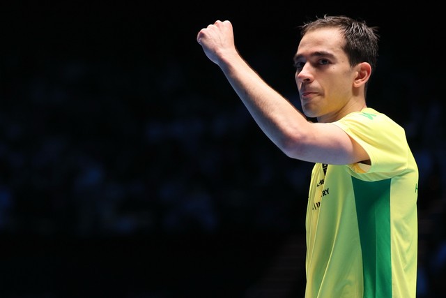 Calderano derrota líder do ranking e é campeão da Copa do Mundo de tênis de mesa