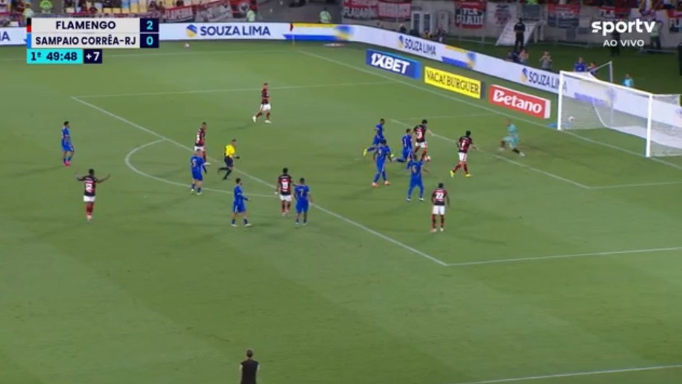 Chance perdida por Paquet� em Flamengo x Sampaio Corr�a � Foto: Reprodu��o / sportv