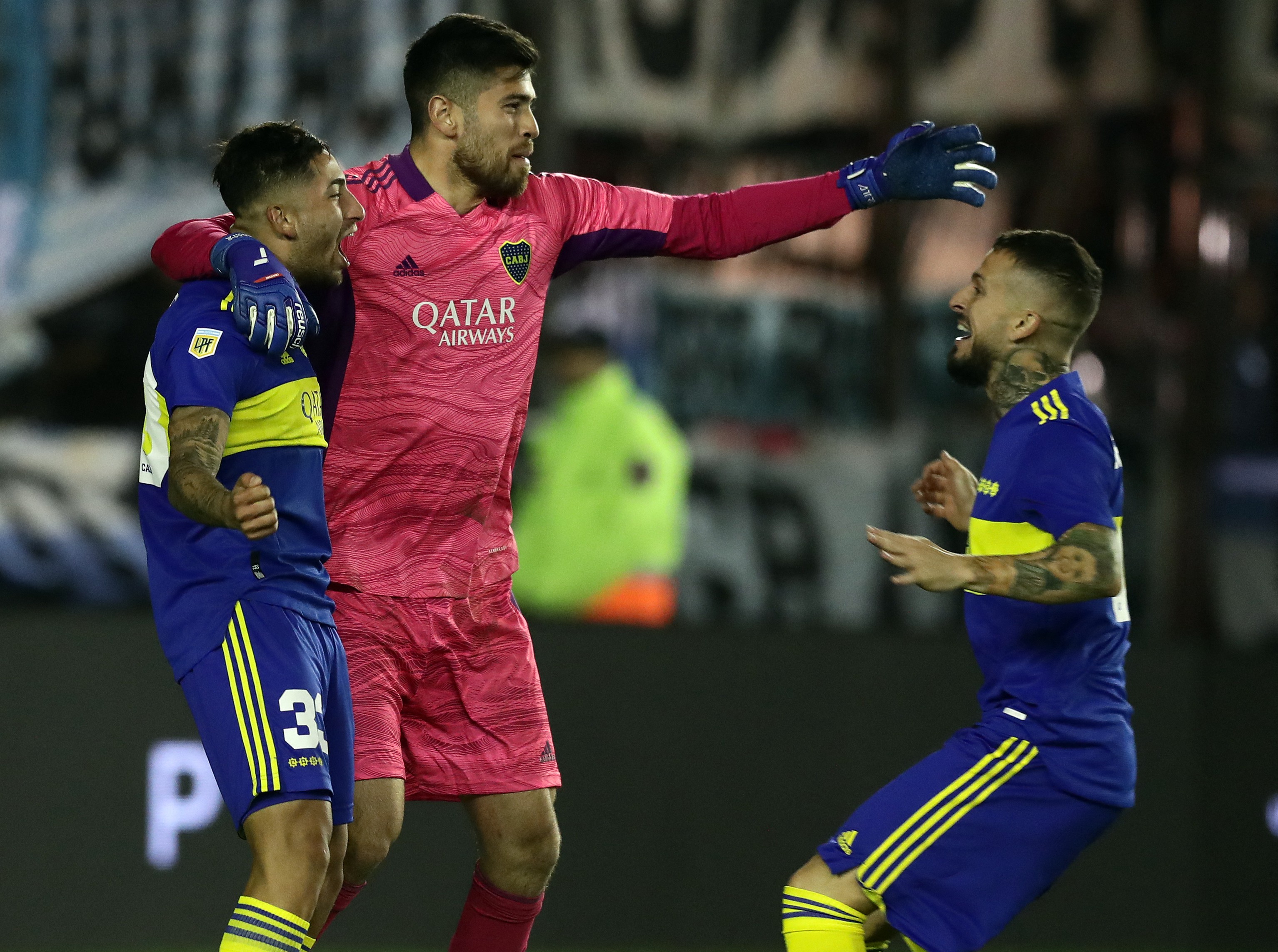 Boca Juniors vence Racing nos pênaltis e avança para final da Copa da ...