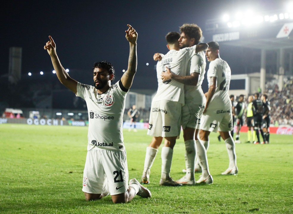 Gol de Matheus Bidu em Vasco x Corinthians — Foto: André Durão