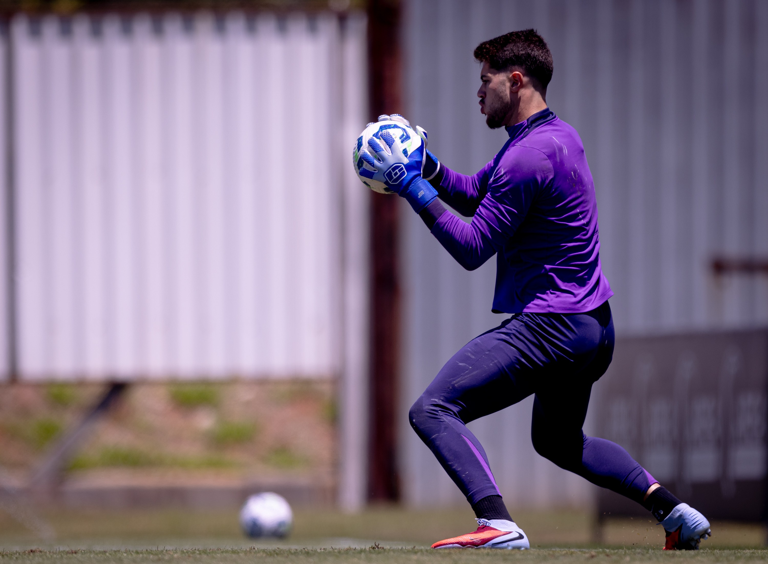 Escalação do Corinthians: Hugo Souza segue fora, e Felipe Longo deve ser titular contra o Vitória