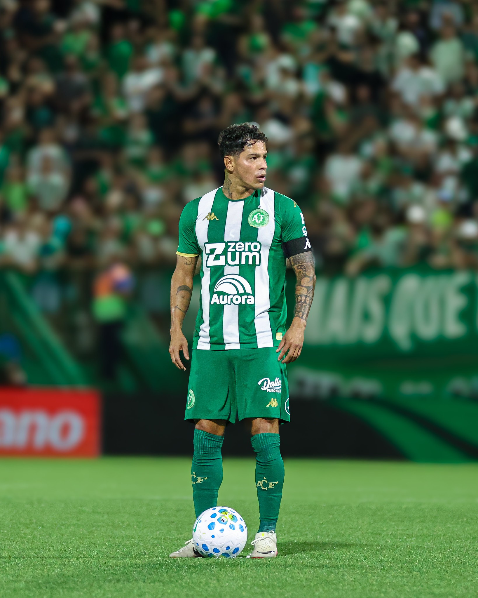 Giovanni Augusto e Bolasie não treinam e viram dúvida na Chapecoense contra o Inter