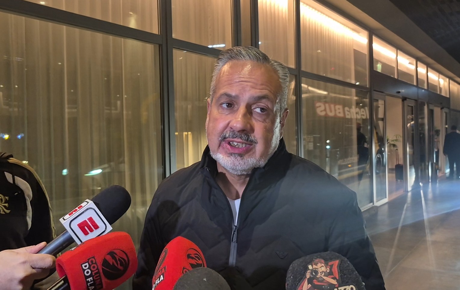 Boto, do Flamengo reclama do uso do Maracanã pelo Vasco: "Preocupa pagar pela casa e outra pessoa fazer uma festa"