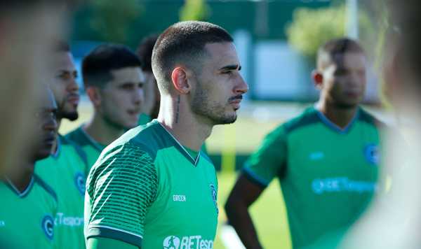 Ex-cruzeirense e Campeão da Libertadores pelo Flamengo é contratado pelo Athletic.