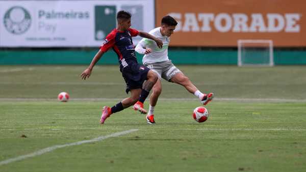 Palmeiras empata jogo-treino com União Suzano; Piquerez trabalha separado